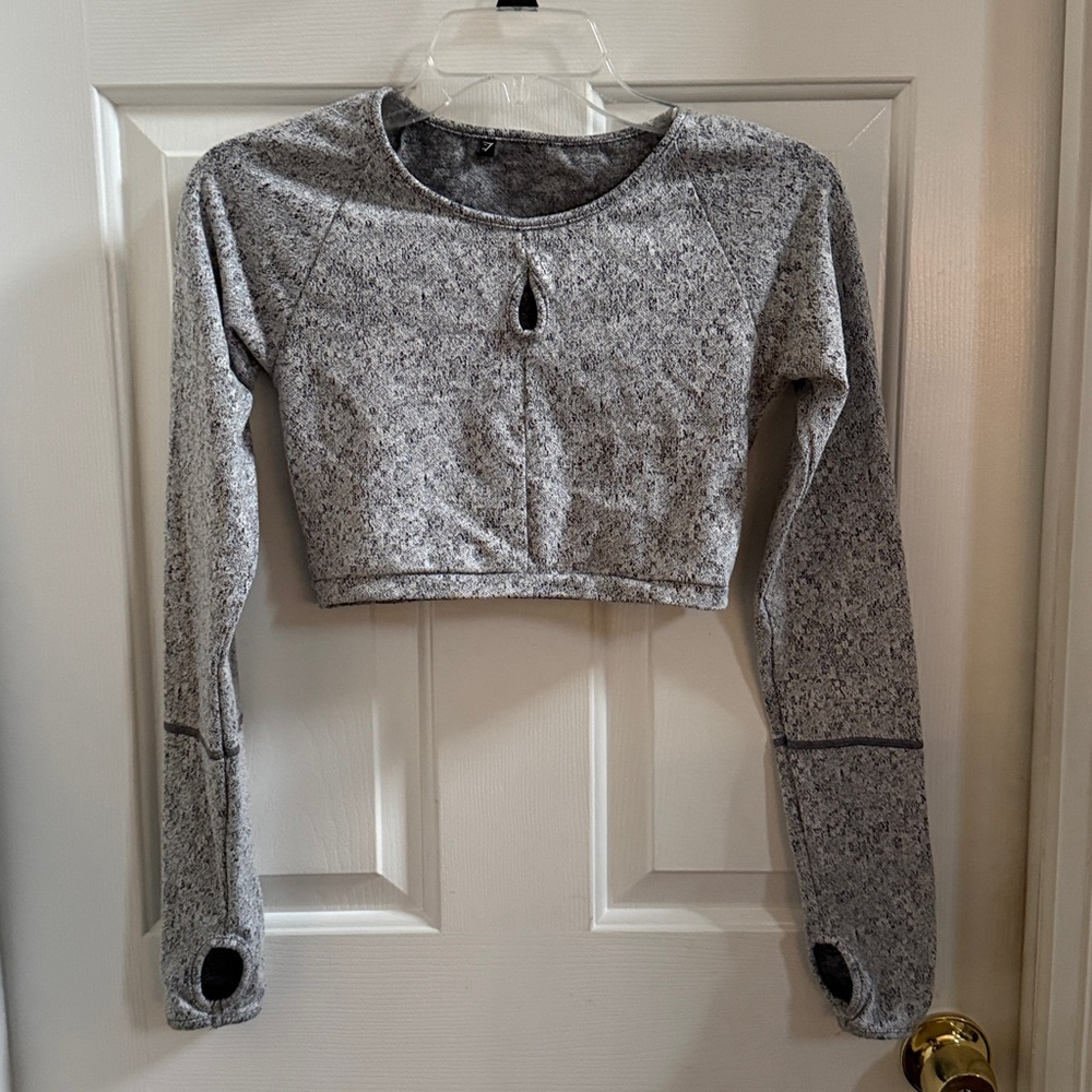 Gym Shark Cropped Keyhole Workout Top - Picture 2 of 8